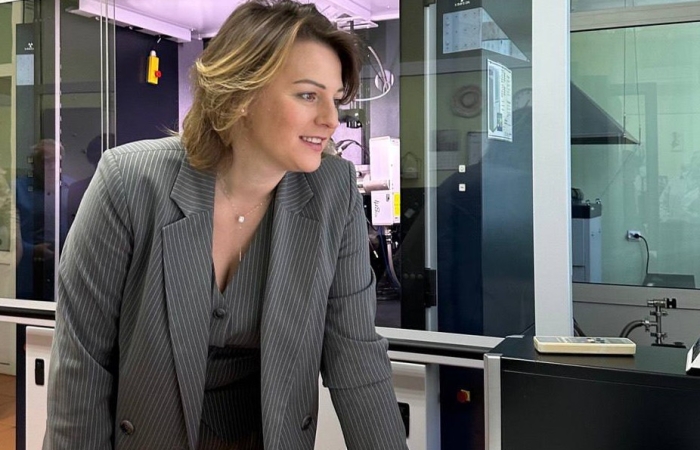 photo_5339129586199427757_y